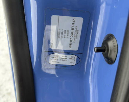 Синий Рено Трафик, объемом двигателя 2 л и пробегом 255 тыс. км за 13950 $, фото 19 на Automoto.ua