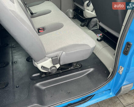 Синий Рено Трафик, объемом двигателя 2 л и пробегом 118 тыс. км за 14950 $, фото 25 на Automoto.ua