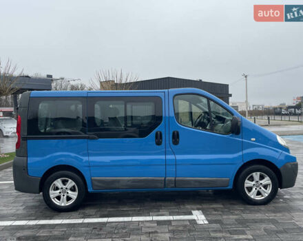 Синий Рено Трафик, объемом двигателя 2 л и пробегом 118 тыс. км за 14950 $, фото 4 на Automoto.ua