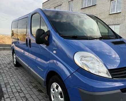 Синий Рено Трафик, объемом двигателя 2 л и пробегом 245 тыс. км за 14500 $, фото 1 на Automoto.ua