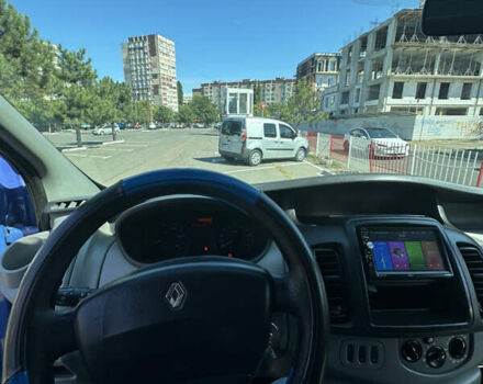 Синий Рено Трафик, объемом двигателя 2 л и пробегом 247 тыс. км за 12800 $, фото 7 на Automoto.ua