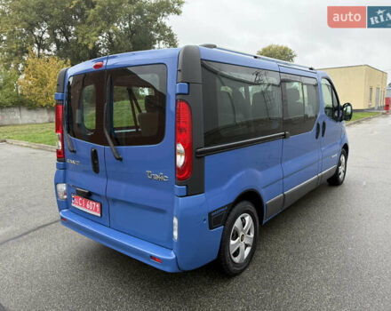 Синій Рено Трафік, об'ємом двигуна 2 л та пробігом 230 тис. км за 15800 $, фото 44 на Automoto.ua