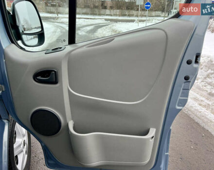 Синій Рено Трафік, об'ємом двигуна 2 л та пробігом 215 тис. км за 16850 $, фото 42 на Automoto.ua