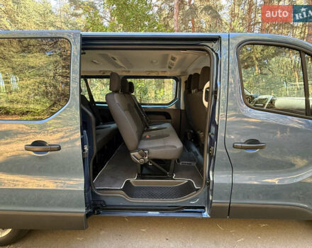 Синий Рено Трафик, объемом двигателя 2 л и пробегом 185 тыс. км за 28800 $, фото 50 на Automoto.ua