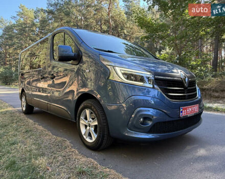 Синий Рено Трафик, объемом двигателя 2 л и пробегом 185 тыс. км за 28800 $, фото 2 на Automoto.ua