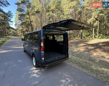 Синий Рено Трафик, объемом двигателя 2 л и пробегом 185 тыс. км за 28800 $, фото 57 на Automoto.ua