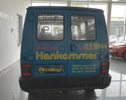 Синий Рено Трафик, объемом двигателя 1.9 л и пробегом 125 тыс. км за 4200 $, фото 4 на Automoto.ua