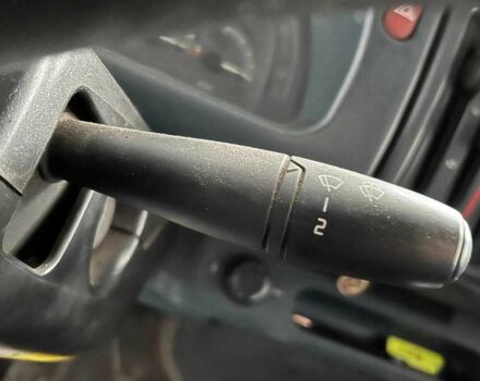 Синий Рено Трафик, объемом двигателя 1.9 л и пробегом 125 тыс. км за 4200 $, фото 15 на Automoto.ua