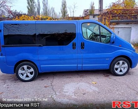 Синий Рено Трафик, объемом двигателя 1.9 л и пробегом 270 тыс. км за 7500 $, фото 3 на Automoto.ua