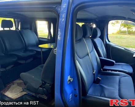 Синій Рено Трафік, об'ємом двигуна 2.5 л та пробігом 317 тис. км за 9300 $, фото 6 на Automoto.ua