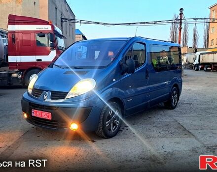 Синий Рено Трафик, объемом двигателя 20 л и пробегом 280 тыс. км за 11100 $, фото 2 на Automoto.ua