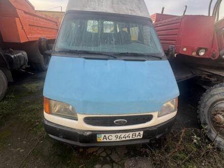 Синий Рено Трафик, объемом двигателя 2.5 л и пробегом 400 тыс. км за 3500 $, фото 1 на Automoto.ua