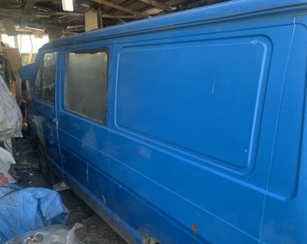 Синій Рено Трафік, об'ємом двигуна 1.9 л та пробігом 3 тис. км за 591 $, фото 1 на Automoto.ua