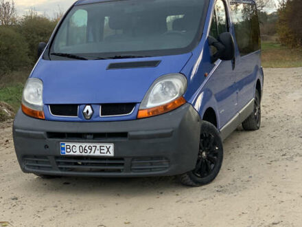 Рено Трафик 2002 в Яворове на Automoto.ua Синий Рено Трафик, объемом двигателя 1.9 л и пробегом 330 тыс. км за 4650 $, фото 1 на Automoto.ua