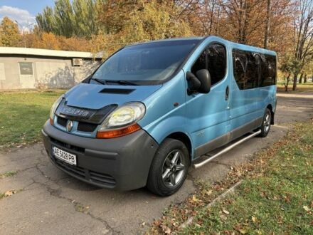 Рено Трафик 2003 в Кривом Роге на Automoto.ua Синий Рено Трафик, объемом двигателя 1.9 л и пробегом 360 тыс. км за 8400 $, фото 1 на Automoto.ua