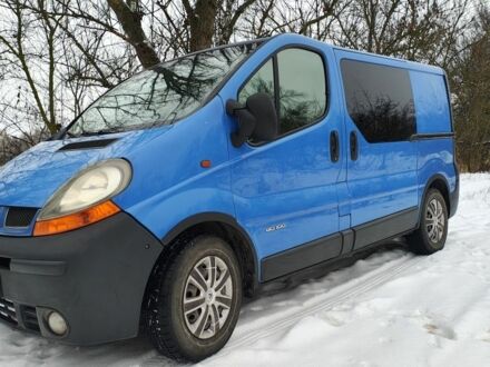 Синий Рено Трафик, объемом двигателя 1.9 л и пробегом 499 тыс. км за 6100 $, фото 1 на Automoto.ua