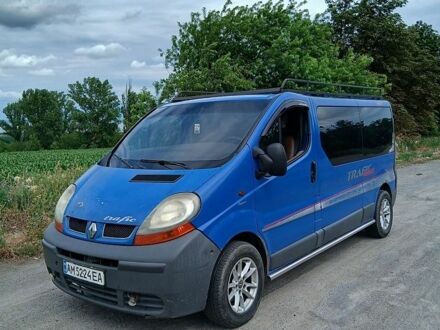 Синий Рено Трафик, объемом двигателя 1.9 л и пробегом 250 тыс. км за 6500 $, фото 1 на Automoto.ua