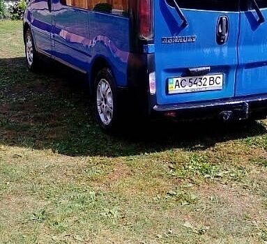 Синий Рено Трафик, объемом двигателя 1.9 л и пробегом 350 тыс. км за 5997 $, фото 1 на Automoto.ua