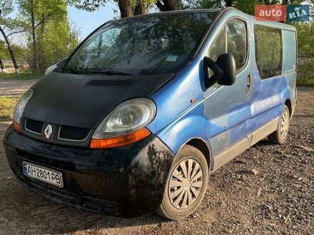 Синий Рено Трафик, объемом двигателя 1.9 л и пробегом 300 тыс. км за 6800 $, фото 1 на Automoto.ua