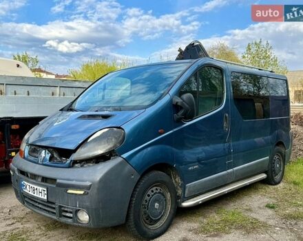 Синий Рено Трафик, объемом двигателя 2.46 л и пробегом 315 тыс. км за 2700 $, фото 1 на Automoto.ua