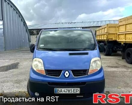 Синий Рено Трафик, объемом двигателя 2 л и пробегом 300 тыс. км за 8900 $, фото 1 на Automoto.ua