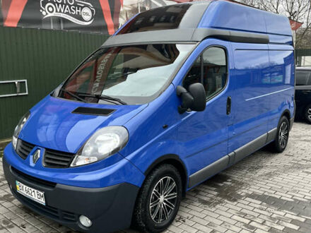 Синий Рено Трафик, объемом двигателя 2.46 л и пробегом 368 тыс. км за 9600 $, фото 1 на Automoto.ua