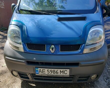Синий Рено Трафик, объемом двигателя 1.9 л и пробегом 380 тыс. км за 7500 $, фото 1 на Automoto.ua