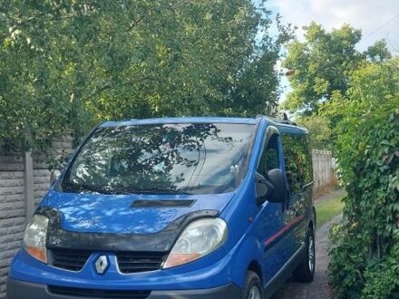Синій Рено Трафік, об'ємом двигуна 2 л та пробігом 362 тис. км за 9496 $, фото 1 на Automoto.ua