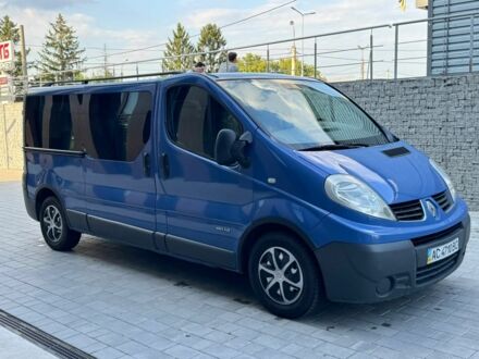 Синий Рено Трафик, объемом двигателя 2 л и пробегом 340 тыс. км за 8800 $, фото 1 на Automoto.ua