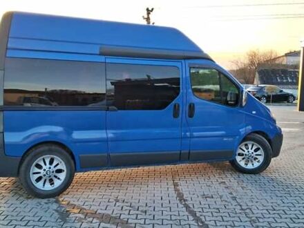 Синий Рено Трафик, объемом двигателя 2.46 л и пробегом 300 тыс. км за 6999 $, фото 1 на Automoto.ua