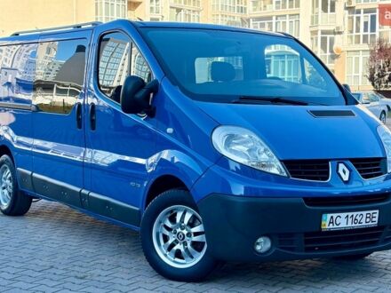 Синий Рено Трафик, объемом двигателя 2 л и пробегом 355 тыс. км за 9999 $, фото 1 на Automoto.ua