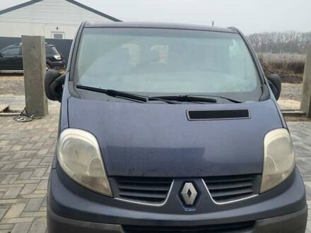 Синий Рено Трафик, объемом двигателя 2.5 л и пробегом 377 тыс. км за 9500 $, фото 1 на Automoto.ua