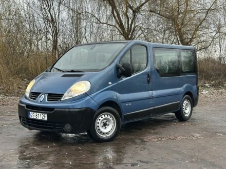 Синий Рено Трафик, объемом двигателя 2 л и пробегом 300 тыс. км за 4750 $, фото 1 на Automoto.ua
