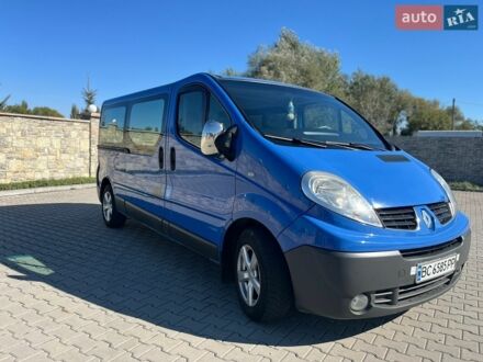 Синий Рено Трафик, объемом двигателя 2.46 л и пробегом 400 тыс. км за 10650 $, фото 1 на Automoto.ua