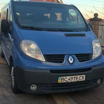 Синий Рено Трафик, объемом двигателя 2 л и пробегом 464 тыс. км за 12000 $, фото 1 на Automoto.ua