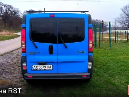 Рено Трафик 2010 в Харькове на Automoto.ua Синий Рено Трафик, объемом двигателя 2 л и пробегом 214 тыс. км за 9550 $, фото 1 на Automoto.ua