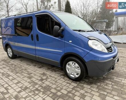 Синий Рено Трафик, объемом двигателя 2 л и пробегом 362 тыс. км за 9999 $, фото 1 на Automoto.ua