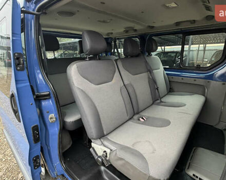 Синий Рено Трафик, объемом двигателя 2 л и пробегом 280 тыс. км за 10999 $, фото 1 на Automoto.ua