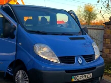 Синий Рено Трафик, объемом двигателя 2 л и пробегом 460 тыс. км за 6200 $, фото 1 на Automoto.ua