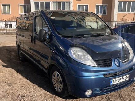 Синий Рено Трафик, объемом двигателя 2.46 л и пробегом 271 тыс. км за 13400 $, фото 1 на Automoto.ua