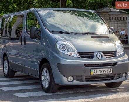 Синий Рено Трафик, объемом двигателя 2 л и пробегом 289 тыс. км за 13200 $, фото 1 на Automoto.ua