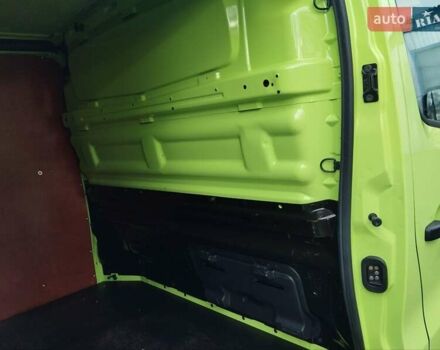 Зелений Рено Трафік, об'ємом двигуна 2 л та пробігом 188 тис. км за 18950 $, фото 24 на Automoto.ua