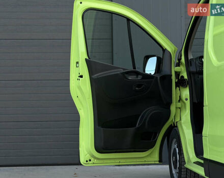 Зеленый Рено Трафик, объемом двигателя 2 л и пробегом 188 тыс. км за 17800 $, фото 26 на Automoto.ua