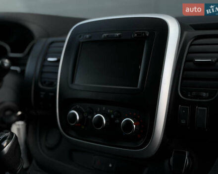 Зеленый Рено Трафик, объемом двигателя 2 л и пробегом 188 тыс. км за 17800 $, фото 40 на Automoto.ua