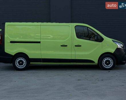 Зеленый Рено Трафик, объемом двигателя 2 л и пробегом 188 тыс. км за 17800 $, фото 52 на Automoto.ua