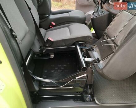 Зелений Рено Трафік, об'ємом двигуна 2 л та пробігом 188 тис. км за 18950 $, фото 32 на Automoto.ua