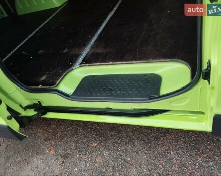 Зелений Рено Трафік, об'ємом двигуна 2 л та пробігом 188 тис. км за 18950 $, фото 23 на Automoto.ua