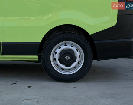 Зеленый Рено Трафик, объемом двигателя 2 л и пробегом 188 тыс. км за 17800 $, фото 59 на Automoto.ua
