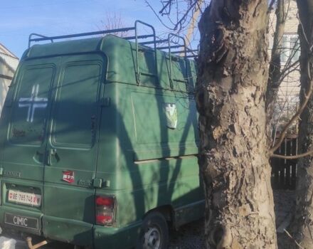 Зелений Рено Трафік, об'ємом двигуна 2 л та пробігом 110 тис. км за 2601 $, фото 1 на Automoto.ua