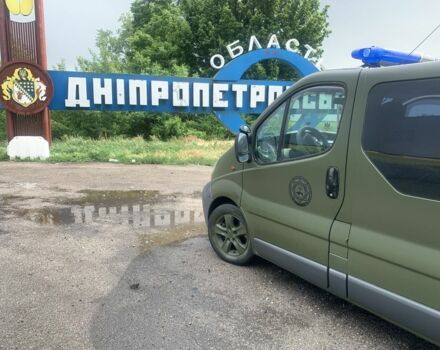 Зеленый Рено Трафик, объемом двигателя 1.9 л и пробегом 310 тыс. км за 4000 $, фото 1 на Automoto.ua